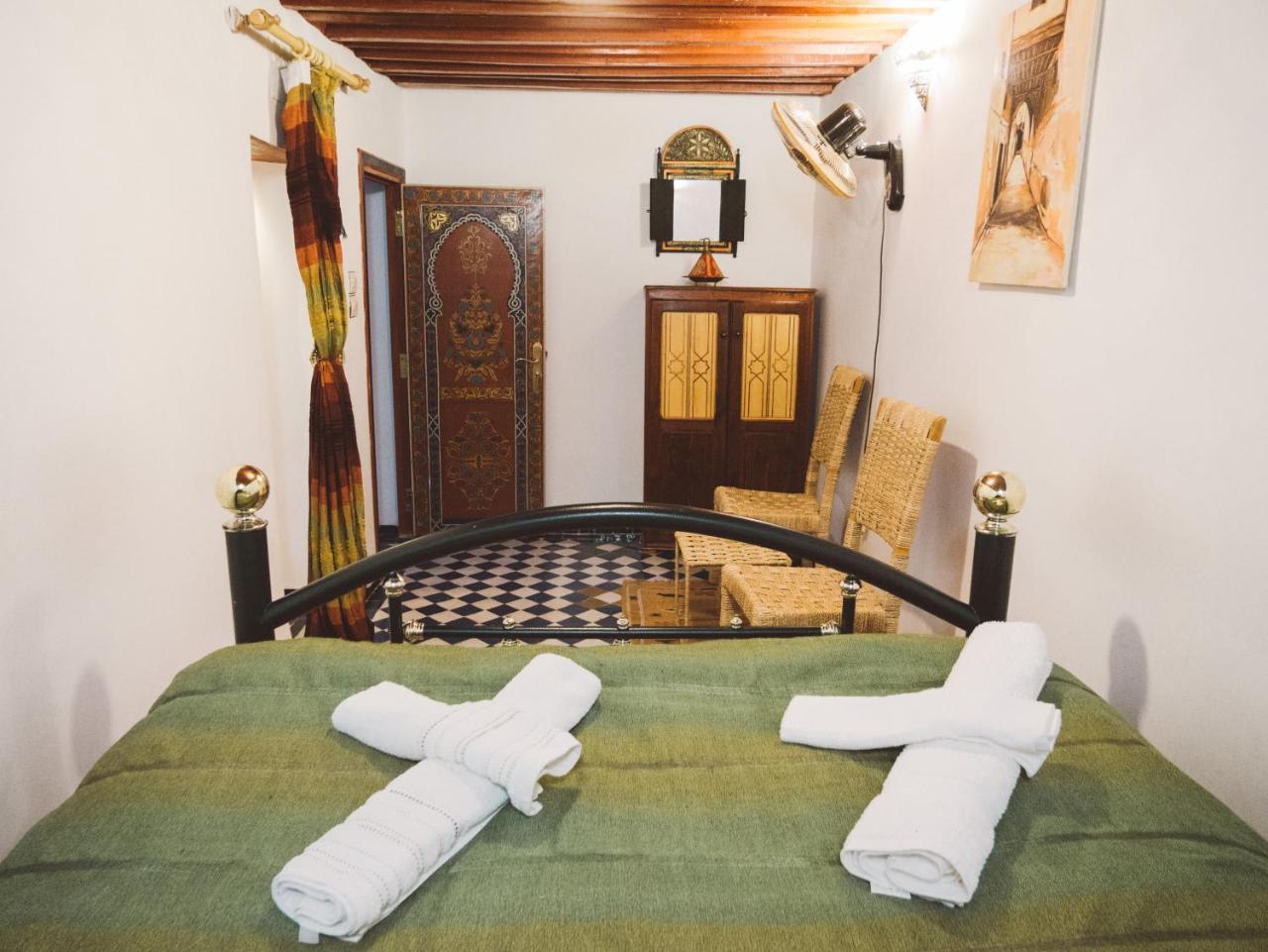 Dar Chrif Idrissi Hotel Fes Phòng bức ảnh